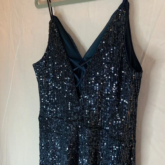 Elegant Navy Sequin Dress - Picture 4 of 10